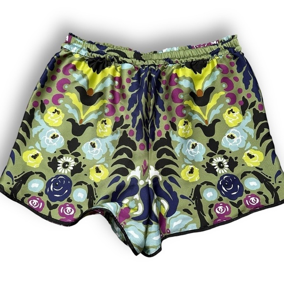 Zara Satin Effect Printed Shorts Size Medium New Green Floral Pattern - Picture 8 of 11